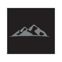 Mountain icon Logo Template Vector illustration design