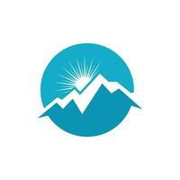 Mountain icon Logo vector