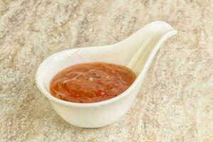 asiático dulce y agrio salsa foto