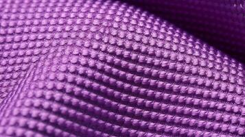 púrpura fútbol tela textura con aire malla. ropa de deporte antecedentes foto