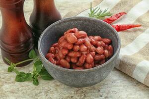 frijol rojo en salsa de tomate foto