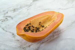 dulce y jugoso tropical papaya foto