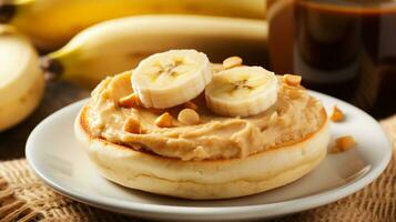 ai generativo de un maní mantequilla plátano Inglés mollete, calentar y tostado con cremoso maní mantequilla y rebanadas de maduro banana, un consolador, dulce y de nuez deleitar. foto