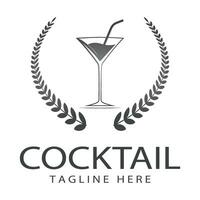 Vector Simple Logo Cocktail