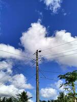 cielo azul con hermosas nubes foto