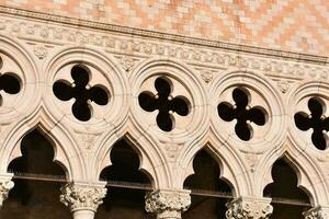 Doge's Palace in Italy photo