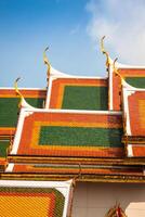 techo de wat phra Kaew, templo de el Esmeralda Buda, bangkok, tailandia foto