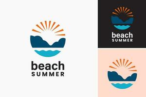 playa verano logo es un diseño activo ese representa un logo adecuado para con tema de playa negocios y relacionado con el verano eventos. eso es Perfecto para empresas en el viajar, turismo vector