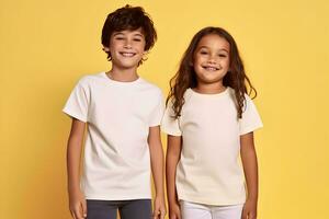 masculino y hembra niño, chico y chica, hermanos vistiendo bella lona blanco camisa Bosquejo, a amarillo antecedentes. diseño camiseta plantilla, impresión presentación Bosquejo. ai generado. foto