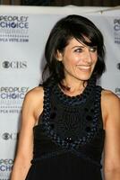 Lisa Edelstein arriving at the Peoples Choice Awards at the Shrine Auditorium in Los Angeles CA on January 7 2009 photo