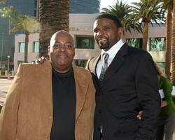 Reginald VelJohnson  Darius McCrary arriving at the Salute to TV Dads Event at the Academy of Television Arts  Sciences in North Hollywood  CA on June 18 2009 photo