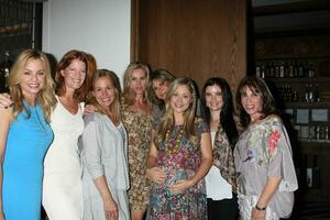 jessica collins, michelle personal, genio francisco, eileen Davidson, cadena walton, marcy rylan, jessica montón, Kate linder foto