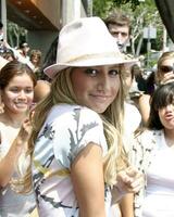 Ashley Tisdale compras kitson los angeles California ago dieciséis 2007 2007 foto