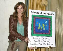 Cindy Crawford Family Matters Benefit Friends of the Family Annual Gala IHO Cedric the Entertainer Regent Beverly Wilshire Hotel Los Angeles CA June 3 2005 photo