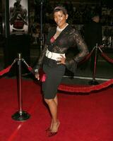 malinda williams obtener Rico o morir molesto estreno graumans chino teatro los angeles California noviembre 2 2005 foto