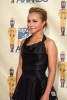Hayden Panettiere arriving at the 2009 MTV Movie Awards in Universal City CA on May 31 photo