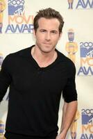 Ryan Reynolds arriving at the 2009 MTV Movie Awards in Universal City CA on May 31 photo