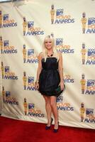 Anna Faris arriving at the 2009 MTV Movie Awards in Universal City CA on May 31 2009 photo