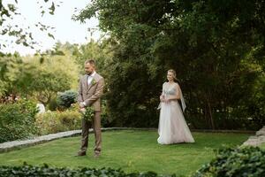 the first meeting of the bride and groom photo