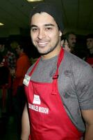 Wilmer Valderamma at the LA Mission Thanksgivng Feeding of the Homeless in Los Angeles CA November 26 2008 photo
