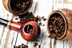 Smoking pipe and tobacco photo