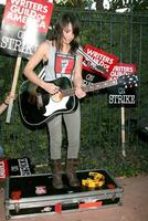KT Tunstall performs on the picket line supporting striking WGA Writers Outside the Disney Studios Burbank CA November 14 2007 2007 photo