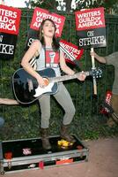 KT Tunstall performs on the picket line supporting striking WGA Writers Outside the Disney Studios Burbank CA November 14 2007 2007 photo