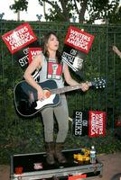 KT Tunstall performs on the picket line supporting striking WGA Writers Outside the Disney Studios Burbank CA November 14 2007 2007 photo