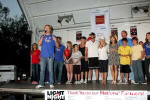 LOS ANGELES, OCT 2 - Jack Wagner and celebrity friends at walk at the  Light the Night Walk  to benefit the Leukemia and Lymphoma Society at Griffith Park on October 2, 2010 in Los Angeles, CA photo