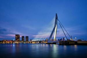 erasmus puente, rotterdam, Países Bajos foto