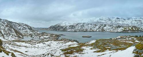 panorama de noruego fiordo, lofoten islas, Noruega foto