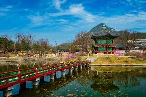 hyangwonjeong pabellón, gyeongbokgung palacio, seúl, sur Corea foto