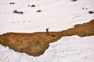 a snow covered mountain photo