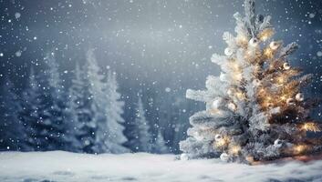 Nevado Navidad árbol en el bosque a noche. ai generado. foto