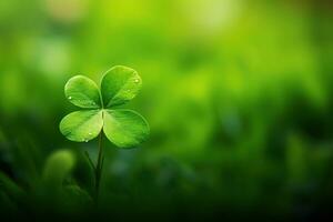 verde trébol hojas en un oscuro antecedentes. San Patricio día. ai generado foto