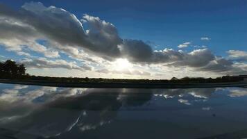 Hyperlapse Horizont ein Zeitraffer Reise durch Felder und Himmel video