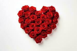 ai generado corazón hecho de rojo rosas en blanco fondo, san valentin día concepto foto