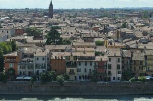 vista de la ciudad de verona foto