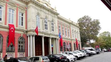kalkoen Istanbul 19 juni 2023. is bankasi museum in Eminonu video