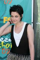 Kristen Stewart arriving at the Teen Choice Awards 2009 at Gibson Ampitheater at Universal Studios Los Angeles CA on August 9 2009 photo