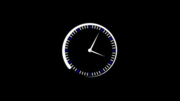 l'horloge compte vers le bas 24 heure journée vite vitesse. l'horloge avec en mouvement flèches. video