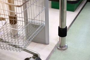 Anti-theft device Scanner entrance gate for prevent theft in supermarket store photo