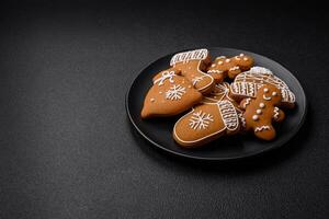 Delicious gingerbread cookies with honey, ginger and cinnamon photo