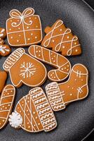 Delicious gingerbread cookies with honey, ginger and cinnamon photo