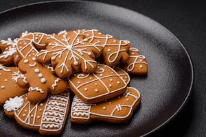 Delicious gingerbread cookies with honey, ginger and cinnamon photo