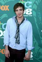 Ed Westwick arriving at the Teen Choice Awards 2008 at the Universal Ampitheater at Universal Studios in Los Angeles CA August 3 2008 photo