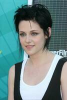 Kristen Stewart arriving at the Teen Choice Awards 2009 at Gibson Ampitheater at Universal Studios Los Angeles CA on August 9 2009 photo