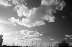 negro y blanco hermosa cielo antecedentes foto