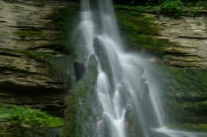 cascada de dioca, en isère, francia foto