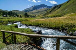 Valle de breuil, val de aosta, italia foto